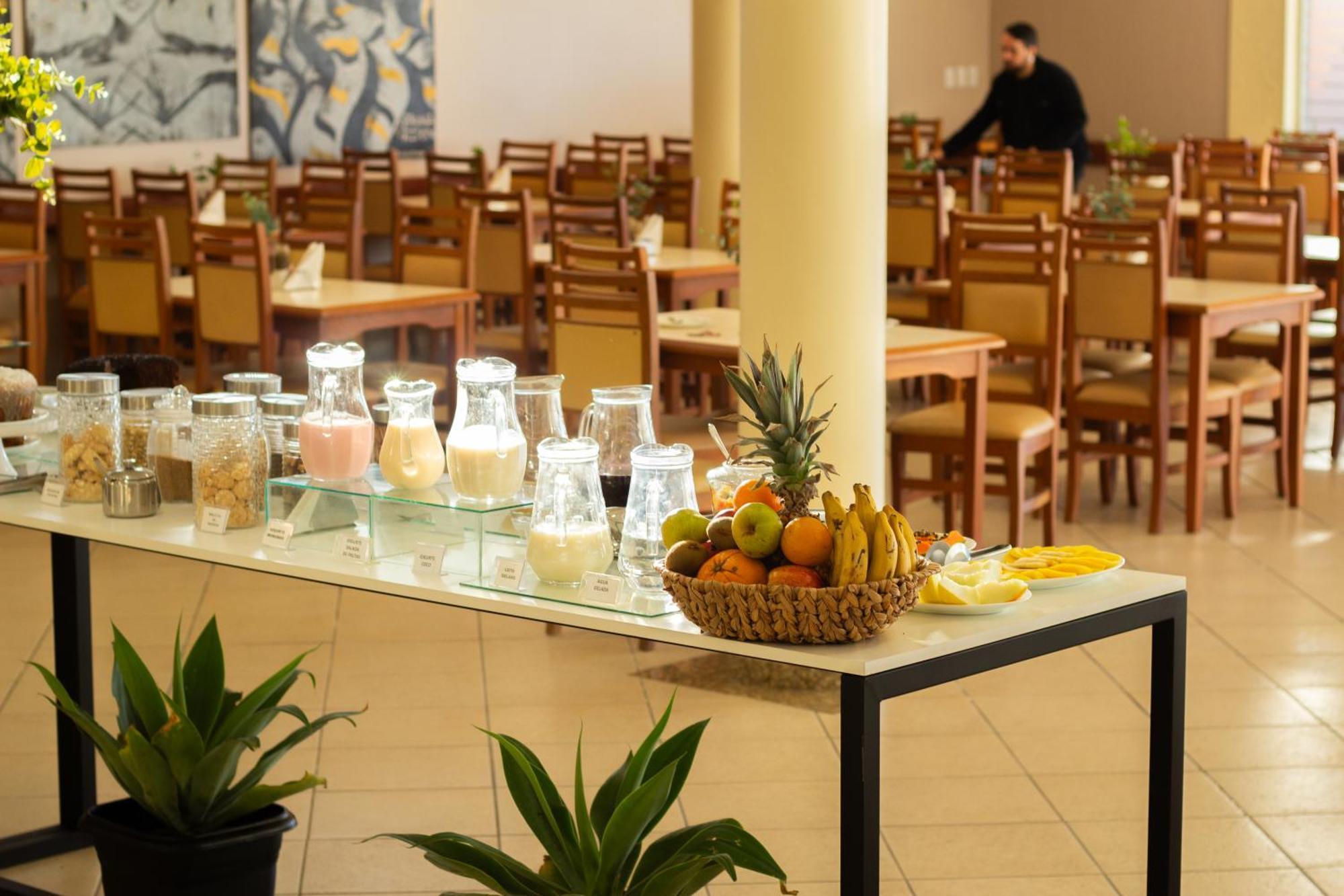 Hotel Cavera Алегрети Экстерьер фото