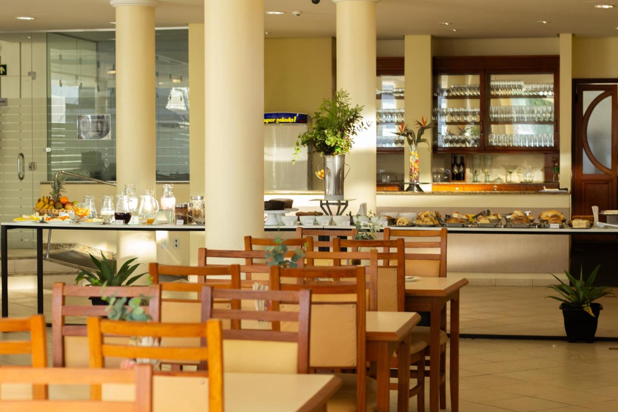 Hotel Cavera Алегрети Экстерьер фото