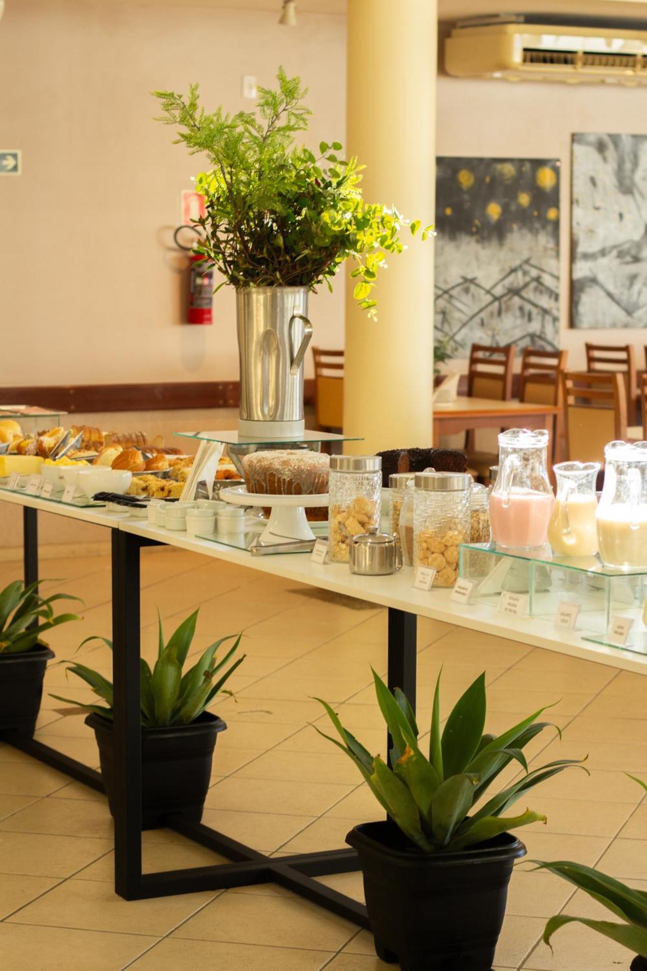 Hotel Cavera Алегрети Экстерьер фото
